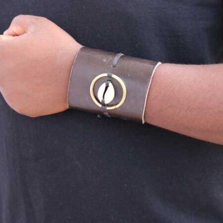 KIMAE Cowrie Leather Bracelet – Adjustable Handmade African Jewelry