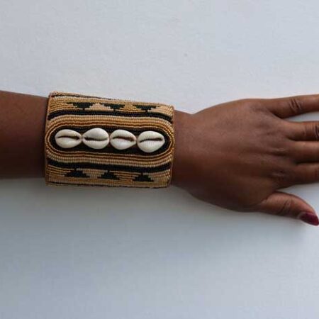 MATEKA Cowrie shell leather bracelet